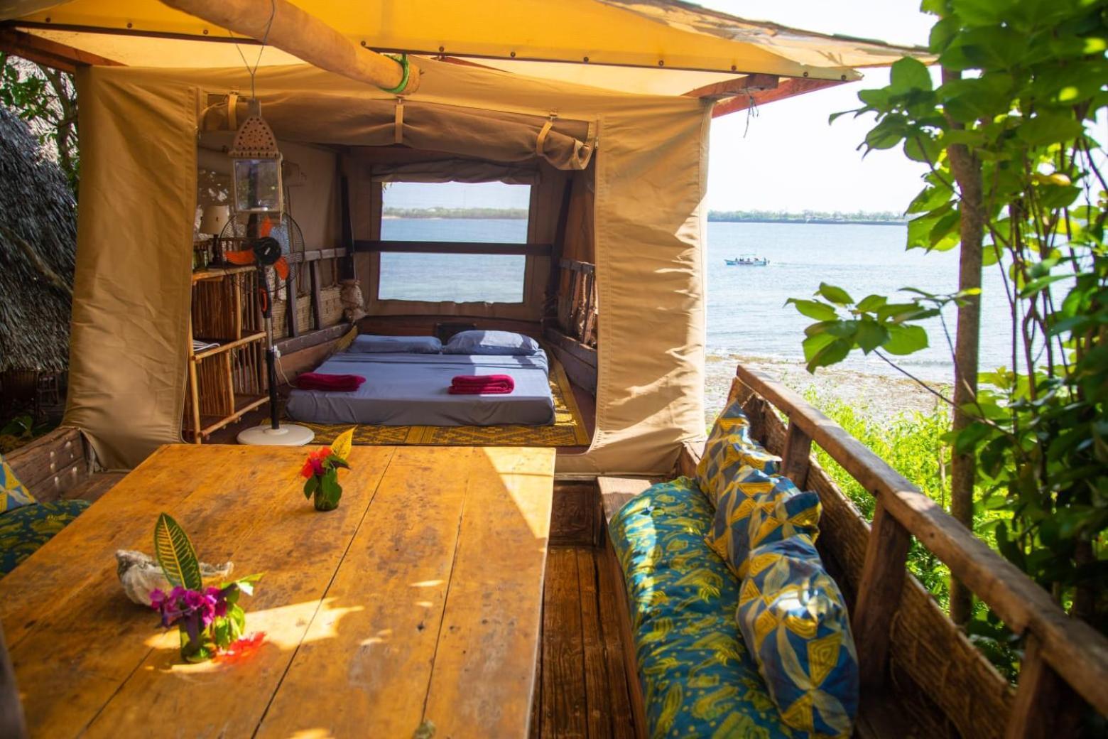 Firefly Eco Retreat Villa Shimoni Exteriör bild